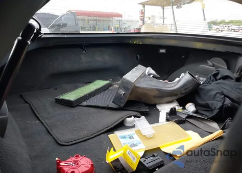 2005 Chevrolet Corvette z USA, uszkodzony, nr VIN 1G1YY24U155110370